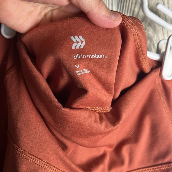 Women’s All In Motion Legging 3/4 Orange Size Medium - Picture 3 of 5